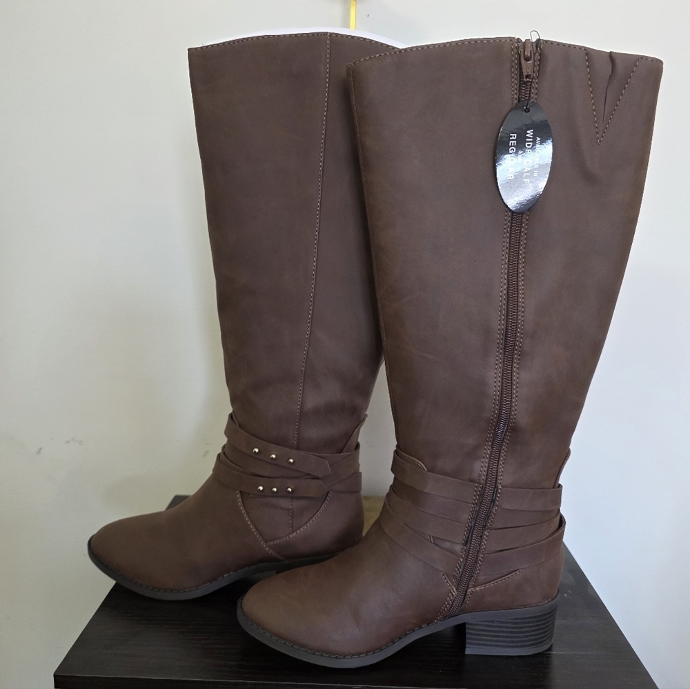 Brown Knee-High Women's Boots NEW With Tags